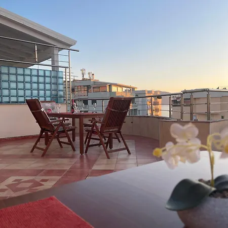 Seaview Penthouse 公寓