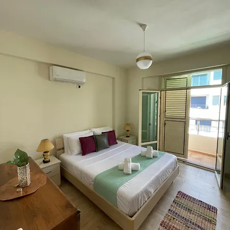 Seaview Penthouse 公寓 *